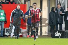 1. BL - Saison 2015/2016 - FC Ingolstadt 04 - 1. FSV Mainz 05 - Lezano Farina,Dario (#37 FC Ingolstadt 04) wird für Elias Kachunga (#25 FC Ingolstadt 04) eingewechselt - Foto: Meyer Jürgen