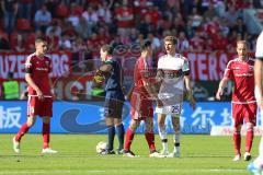 1. Bundesliga - Fußball - FC Ingolstadt 04 - FC Bayern München - Gelbe Karte Benjamin Hübner (5, FCI) Alfredo Morales (6, FCI) Thomas Müller (25 Bayern) Moritz Hartmann (9, FCI)
