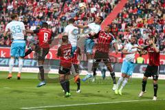 1. BL - Saison 2015/2016 - FC Ingolstadt 04 - Schalke 04 - Marvin Matip (#34 FC Ingolstadt 04) und Joel Matip (32, Schalke) im Kopfballduell - Foto: Meyer Jürgen