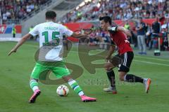 1. Bundesliga - Fußball - FC Ingolstadt 04 - VfL Wolfsburg -  Christian Träsch (Wolfsburg 15) und Alfredo Morales (6, FCI)