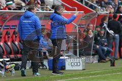 1. Bundesliga - Fußball - FC Ingolstadt 04 - Borussia Mönchengladbach - verärgert Cheftrainer Ralph Hasenhüttl (FCI) und Co-Trainer Michael Henke (FCI) 
