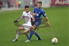 1. Bundesliga - Fußball - Testspiel - FC Ingolstadt 04 - Karlsruher SC - Mathew Leckie (7, FCI) und rechts Jonas Meffert (KSC)