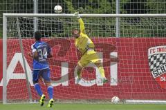 1. Bundesliga - Testspiel - Fußball - FC Ingolstadt 04 - FC Al-Wahda - 1:1 - Torwart Ramazan Özcan (1, FCI) rettet mit einer Parade über das Tor