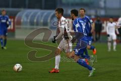 1. Bundesliga - Fußball - Testspiel - FC Ingolstadt 04 - Karlsruher SC - Stefan Lex (14, FCI) und rechts Manuel Gulde (KSC)