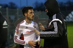 1. Bundesliga - Fußball - Testspiel - FC Ingolstadt 04 - SG Sonnenhof Großaspach - Co-Trainer Michael Henke (FCI) erklärt Mathew Leckie (7, FCI)