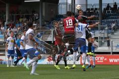 1. Bundesliga - Fußball - Testspiel - SV Grödig - FC Ingolstadt 04 - 1:0 - Kopfball Kampf oben Benjamin Hübner (5, FCI)