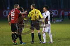 1. Bundesliga - Fußball - Testspiel - FC Ingolstadt 04 - SG Sonnenhof Großaspach - links Kai Gehring (SG und rechts Mathew Leckie (7, FCI)  geraten aneinander