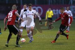 1. Bundesliga - Fußball - Testspiel - FC Ingolstadt 04 - SG Sonnenhof Großaspach - mitte Max Christiansen (19, FCI) und links Kai Gehring (SG)