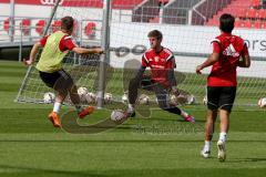 1. Bundesliga - FC Ingolstadt 04 - Trainingsauftakt im Audi Sportpark - Pledl Thomas (FC Ingolstadt 04) - Foto: Jürgen Meyer