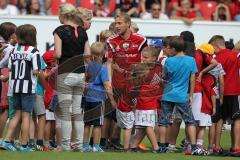 1. Bundesliga - Fußball - FC Ingolstadt 04 - Saisoneröffnung - Auftakttraining - Einlauf Stefan Wannenwetsch (22, FCI)