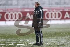 1. Bundesliga - Fußball - FC Ingolstadt 04 - Trainingsauftakt nach Winterpause - gut gelaunt Cheftrainer Ralph Hasenhüttl (FCI)