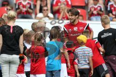 1. Bundesliga - Fußball - FC Ingolstadt 04 - Saisoneröffnung - Auftakttraining - Einlauf Neuzugang Romain Brégerie (18, FCI)