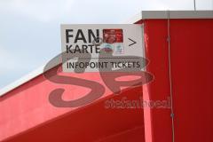 1. Bundesliga - Fußball - FC Ingolstadt 04 - Saisoneröffnung - Auftakttraining - Infopoint Fankarte