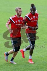 1. Bundesliga - FC Ingolstadt 04 - Trainingsauftakt im Audi Sportpark - Moritz Hartmann (#9 FC Ingolstadt 04) links - Danny da Costa (#21 FC Ingolstadt 04) rechts - Foto: Jürgen Meyer