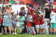 1. Bundesliga - Fußball - FC Ingolstadt 04 - Saisoneröffnung - Auftakttraining - Einlauf Almog Cohen (36, FCI)