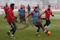 1. Bundesliga - Fußball - FC Ingolstadt 04 - Trainingsauftakt nach Winterpause - Spiel mitte Alfredo Morales (6, FCI) links Danny da Costa (21, FCI) rechts Stefan Lex (14, FCI)