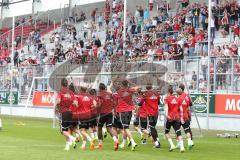 1. Bundesliga - Fußball - FC Ingolstadt 04 - Saisoneröffnung - Auftakttraining - Laufen vor den Fans