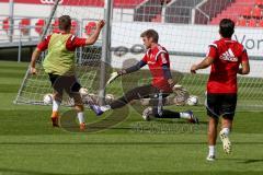 1. Bundesliga - FC Ingolstadt 04 - Trainingsauftakt im Audi Sportpark - Pledl Thomas (FC Ingolstadt 04) - Foto: Jürgen Meyer