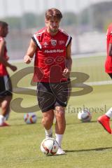 1. Bundesliga - Fußball - FC Ingolstadt 04 - Training - Saison 2015/2016 - Neuzugang Torwart Örjan Haskjard Nyland - Romain Brégerie (18, FCI)