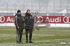 1. Bundesliga - Fußball - FC Ingolstadt 04 - Trainingsauftakt nach Winterpause - Co-Trainer Michael Henke (FCI) und Cheftrainer Ralph Hasenhüttl (FCI)