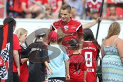 1. Bundesliga - Fußball - FC Ingolstadt 04 - Saisoneröffnung - Auftakttraining - Einlauf Max Christiansen (19, FCI)