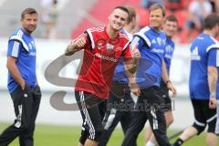 1. Bundesliga - Fußball - FC Ingolstadt 04 - Saisoneröffnung - Auftakttraining - Einlauf Pascal Groß (10, FCI)