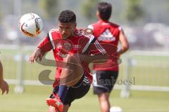 1. Bundesliga - Fußball - FC Ingolstadt 04 - Training - Saison 2015/2016 - Neuzugang Torwart Örjan Haskjard Nyland - Elias Kachunga (25, FCI)