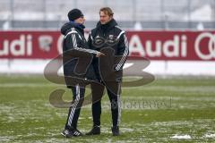 1. Bundesliga - Fußball - FC Ingolstadt 04 - Trainingsauftakt nach Winterpause - Co-Trainer Michael Henke (FCI) und Cheftrainer Ralph Hasenhüttl (FCI)