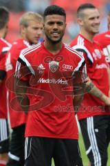 1. Bundesliga - Fußball - FC Ingolstadt 04 - Saisoneröffnung - Auftakttraining - Einlauf Neuzugang Elias Kachunga (25, FCI)