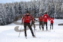 1. Bundesliga - Fußball - FC Ingolstadt 04 - Winterpause Training - Langlauf in Seefeld - Thomas Pledl (30, FCI) gut auf den Skiern