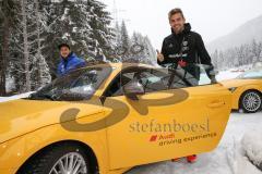 1. Bundesliga - Fußball - FC Ingolstadt 04 - Winterpause - Besuch bei Audi driving experience in Seefeld/Österreich -  Mathew Leckie (7, FCI) und Lukas Hinterseer (16, FCI) testen den Audi TT