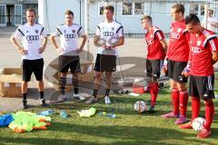 FC Ingolstadt 04 - A-Jugend Trainer Roberto Pätzold links - Mathias Blaser Physiotherapeut mitte - Jan Philipp Hestermann Fitnesstrainer rechts - Foto: Jürgen Meyer