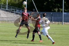 FC Ingolstadt - A - Junioren - 1.FC Saarbrücken - Liebler Stefan rot FC Ingolstadt beim Kopfball - Foto: Jürgen Meyer