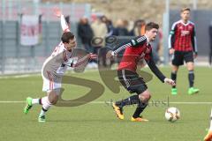 A-Junioren Bundesliga SW - FC Ingolstadt 04 - FC Bayern München - rechts Patrick Hasenhüttl am Ball