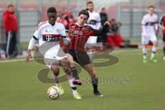 A-Junioren Bundesliga SW - FC Ingolstadt 04 - FC Bayern München - links Maxime Awoudja (FCB) und Mateo Restrepo Mejia (FCI 2) rechts