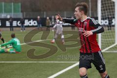 A-Junioren Bundesliga SW - FC Ingolstadt 04 - FC Bayern München - Tjark Dannemann erzielt das 1:0 Tor, Jubel, Ball im Tor