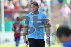 DFB-Pokal - 1. Runde - Fußball - FC Ingolstadt 04 - SpVgg Unterhaching - Cheftrainer Ralph Hasenhüttl (FCI) am Spielfeldrand nachdenklich