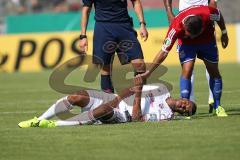 DFB-Pokal - 1. Runde - Fußball - FC Ingolstadt 04 - SpVgg Unterhaching - Marvin Matip (34, FCI) wurde gefoult und bleibt liegen