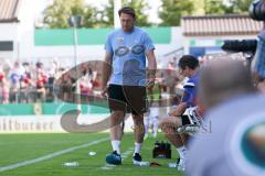 DFB-Pokal - 1. Runde - Fußball - FC Ingolstadt 04 - SpVgg Unterhaching - Tor zum 2:0 für Unterhaching,Cheftrainer Ralph Hasenhüttl (FCI) schimpft am Spielrand