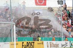 DFB-Pokal - 1. Runde - Fußball - FC Ingolstadt 04 - SpVgg Unterhaching - Abkühlung für die Ingolstädter Fans von der Feuerwehr mit Wasser