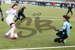 B-Juniorinnen - FC Ingolstadt 04 Damen U17 - TSV Schwaben Augsburg - Freundschaftsspiel - Guba Paula #11 weiss Ingolstadt mit dem 1:0 Führungstreffer - Foto: Jürgen Meyer