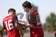 Regionalliga Bayern - FC Ingolstadt 04 II - SV 01 Viktoria Aschaffenburg - 5:3 - Verabschiedung Andreas Buchner (16) nimmt die Kapitänsbinde von Stefan Müller (10) der sein letztes Spiel für den FCI gemacht hat