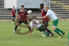 Regionalliga Bayern - FC Ingolstadt 04 II - 1. FC Schweinfurt 05 - links Sammy Ammari (9) und rechts Aloy Ihenacho (11) Kampf um den Ball