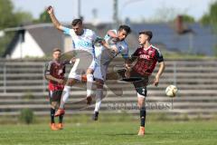 Regionalliga Bayern - FC Ingolstadt 04 II - SV 01 Viktoria Aschaffenburg - 5:3 - Salvatore Bari (AB 9), Ugur Albayrak (AB 19) und rechts Ludwig Räuber (15)