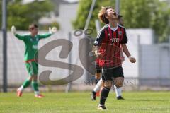 Regionalliga Bayern - FC Ingolstadt 04 II - SV 01 Viktoria Aschaffenburg - 5:3 - Tor Jubel 4:3 Führung durch Ryoma Watanabe (17), hinten Torwart Peter Neuberger (AB 27)