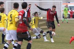 Regionalliga Bayern - FC Ingolstadt 04 II - SpVgg Bayreuth - am Ball Marcel Posselt (6) wird von Tayfun Özdemir gestört