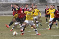 Regionalliga Bayern - FC Ingolstadt 04 II - SpVgg Bayreuth - Flanke zum Tor, links Stefan Müller (10) wird von Anton Makarenko (SpVgg) gestört