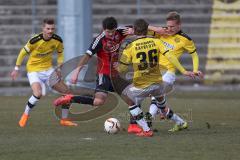 Regionalliga Bayern - FC Ingolstadt 04 II - SpVgg Bayreuth - am Ball Sammy Ammari (9) wird gestoppt von Kristian Böhnlein (36 SvGG)