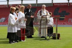 1. Bundesliga - Fußball - FC Ingolstadt 04 - Saisoneröffnung im Audi Sportpark - Gottesdienst zur Eröffnung