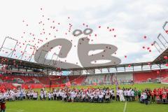 1. Bundesliga - Fußball - FC Ingolstadt 04 - Saisoneröffnung im Audi Sportpark - Einmarsch SchanzenGeber Initiative des FCI - Luftballon